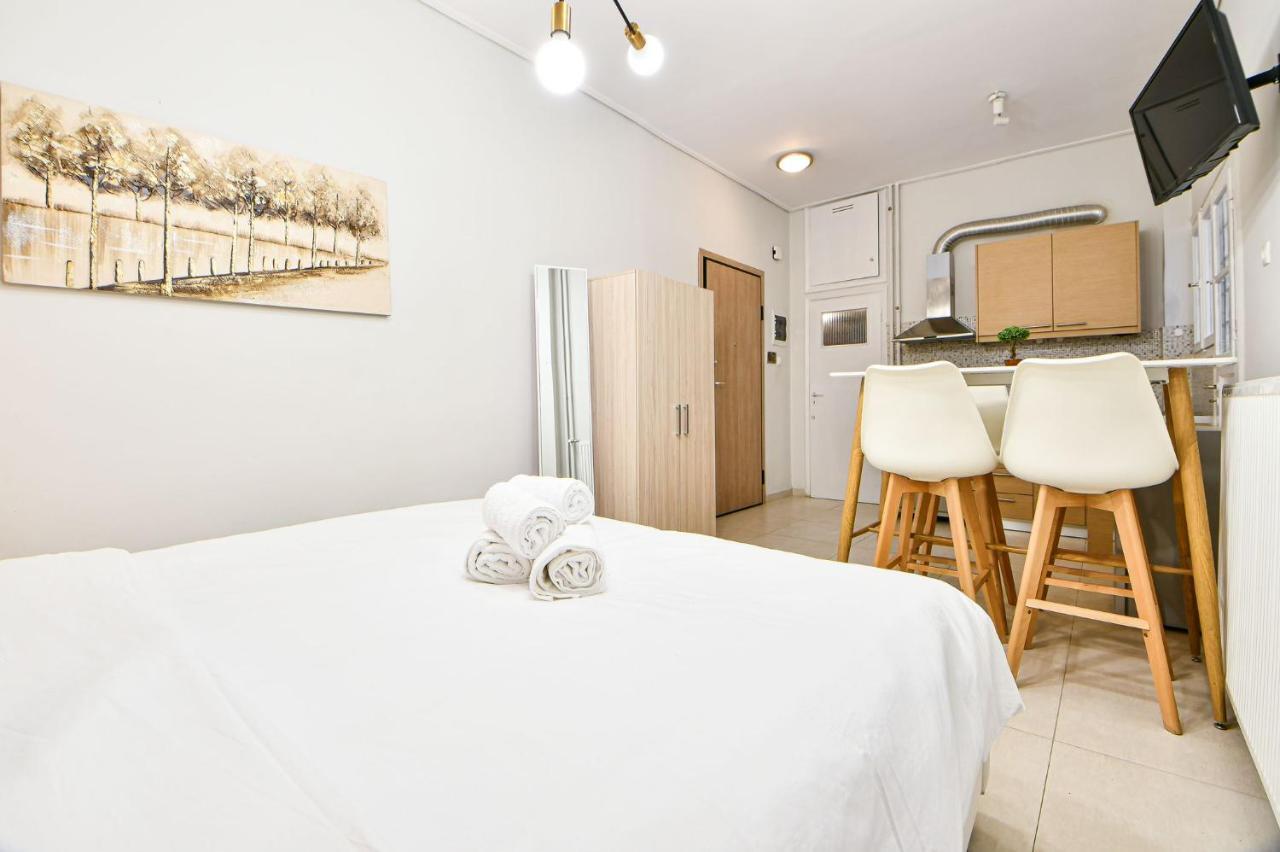 Apartament Lovely Renovated Studio Ateny Zewnętrze zdjęcie